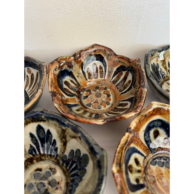Mid 20th Century Ken Edwards El Palomar Lotus Bowls - Set of 7 For Sale - Image 4 of 9