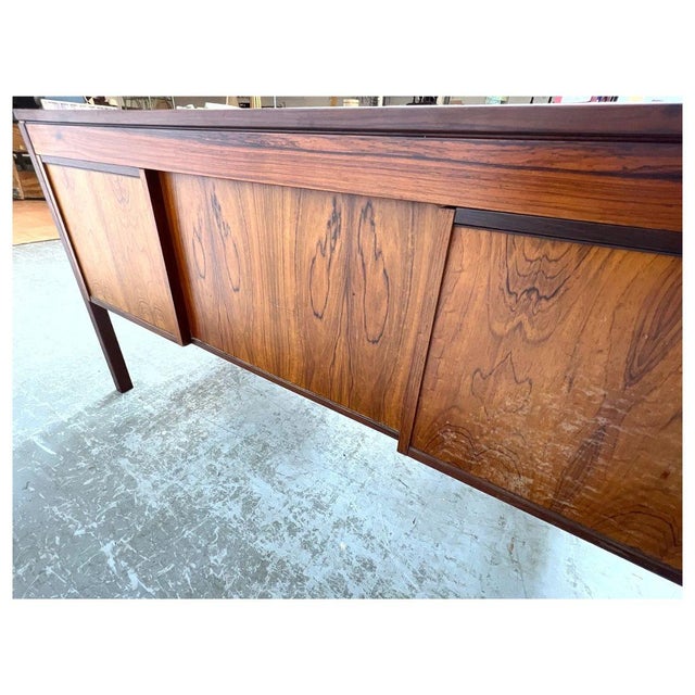 Modernist Rosewood Desk With Four Drawers For Sale In New York - Image 6 of 8