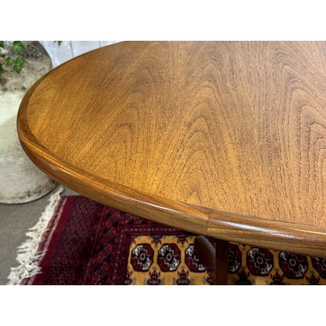 Oval Teak Table with a Butterfly Extension from G-Plan, 1970s For Sale - Image 6 of 18