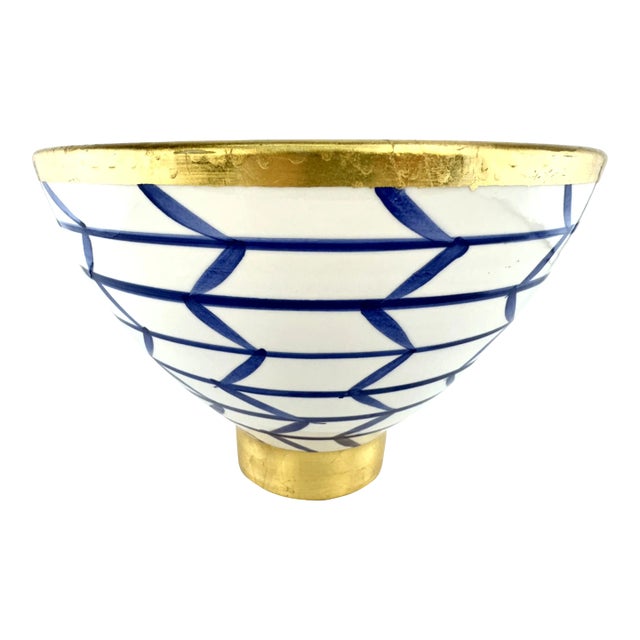 Vintage Abigails Artisanal Italian Hand-Painted Ceramic Bowl With Gold Leaf Detailing For Sale