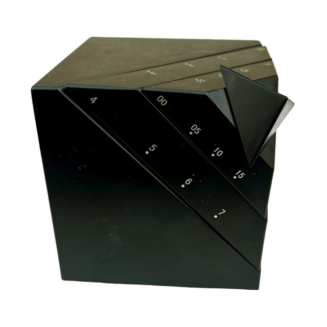 Futuristic Mantel Clock, Time Cube, 4d-Design, Usa 1988 For Sale - Image 4 of 9