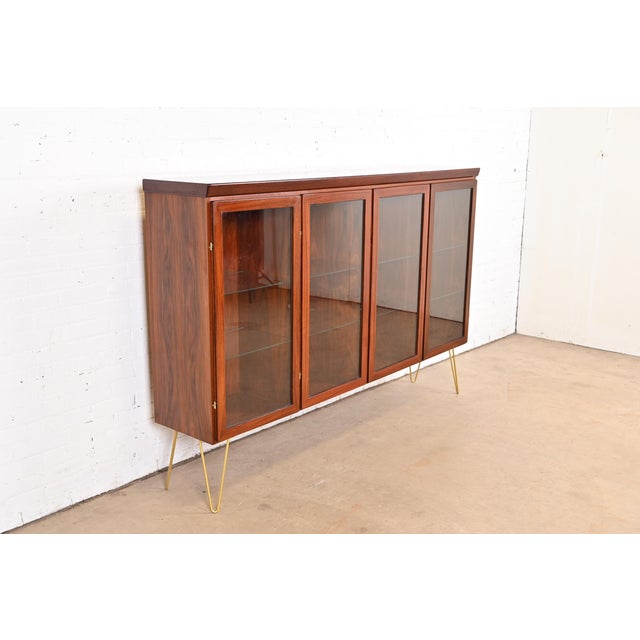 Skovby Møbelfabrik A/S Skovby Danish Modern Rosewood Bookcase, Circa 1970s For Sale - Image 4 of 12