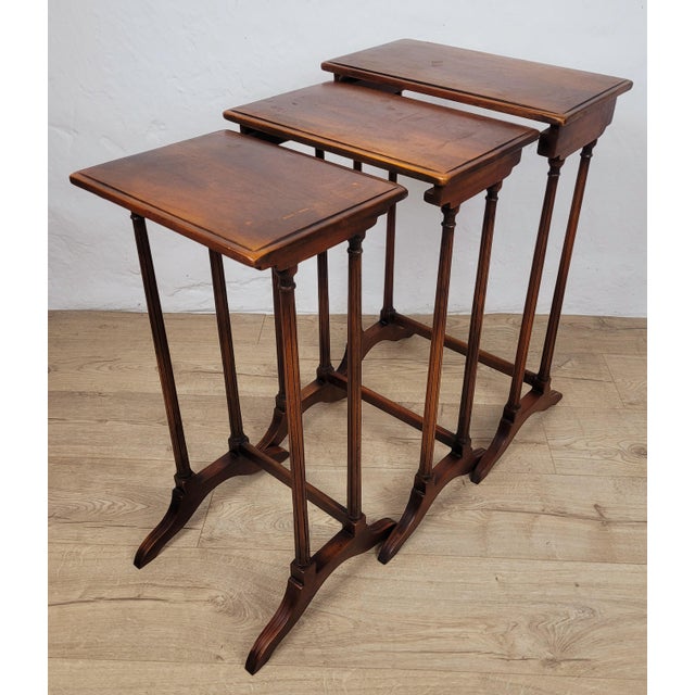 Victorian Nesting Tables in Mahogany, 1880, Set of 3 For Sale - Image 4 of 18