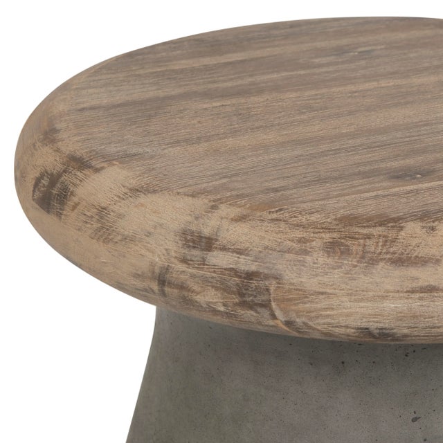 In & Outdoor Accent Table in Dark Grey For Sale - Image 4 of 5