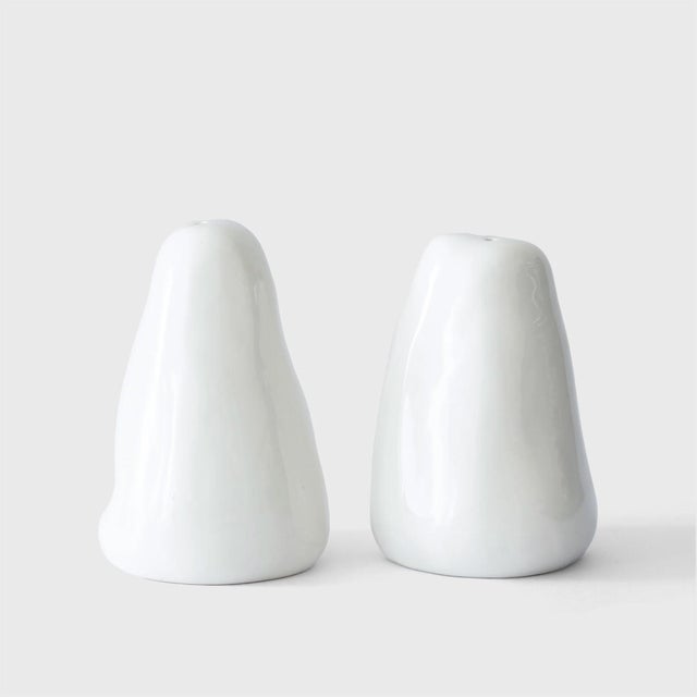 Contemporary David Shrigley Heroin and Cocaine Vendor Salt & Pepper Shakers For Sale - Image 3 of 8