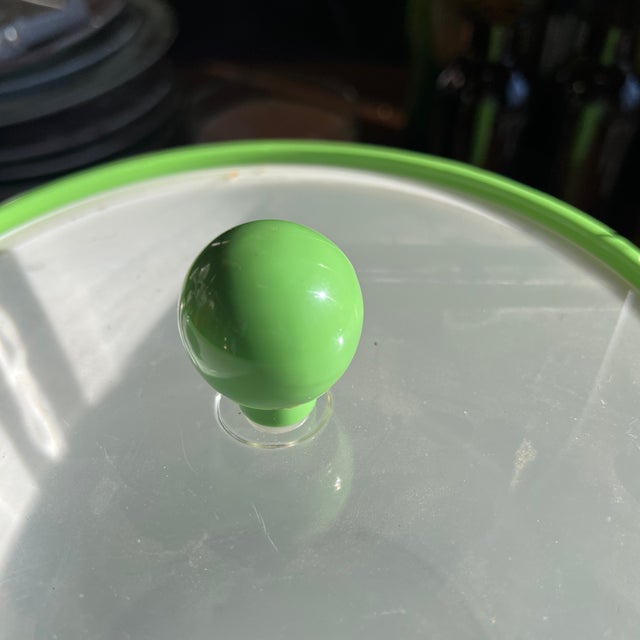 Plastic 1970s Lime Green Hard Plastic Ice Bucket/Champagne Bucket With Matching Lid For Sale - Image 7 of 7