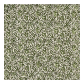 Sample - Schumacher x Mark D. Sikes Daisy Indoor/Outdoor Fabric in Leaf Green For Sale