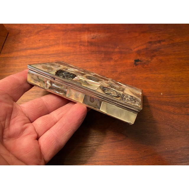 1960s 1960s Mexican Mother-of-Pearl Silver Box For Sale - Image 5 of 8