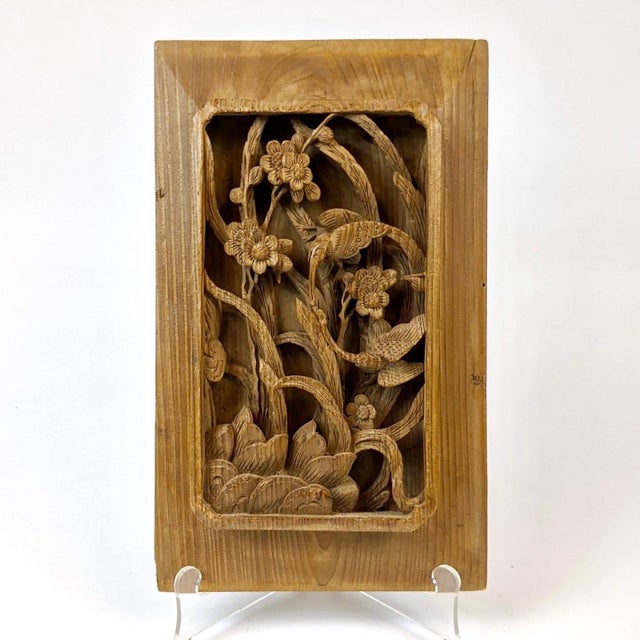 Chinese 18th Century Temple Wood Carving of Birds and Flowers For Sale - Image 3 of 3