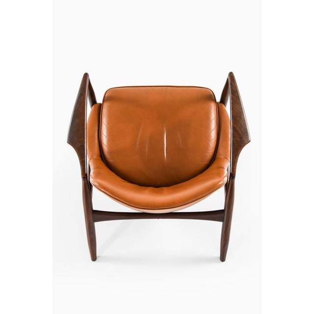 Afromosia and Leather Easy Chair attributed to Ib Kofod-Larsen, 1950s For Sale - Image 9 of 11