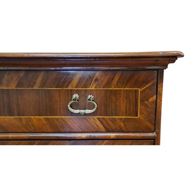 Walnut Chest of Drawers, Modena, Italy, 17th Century For Sale - Image 3 of 11