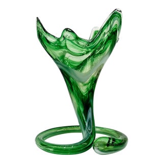 Mid-Century Modern Emerald Swirl Murano Style Handkerchief Vase For Sale