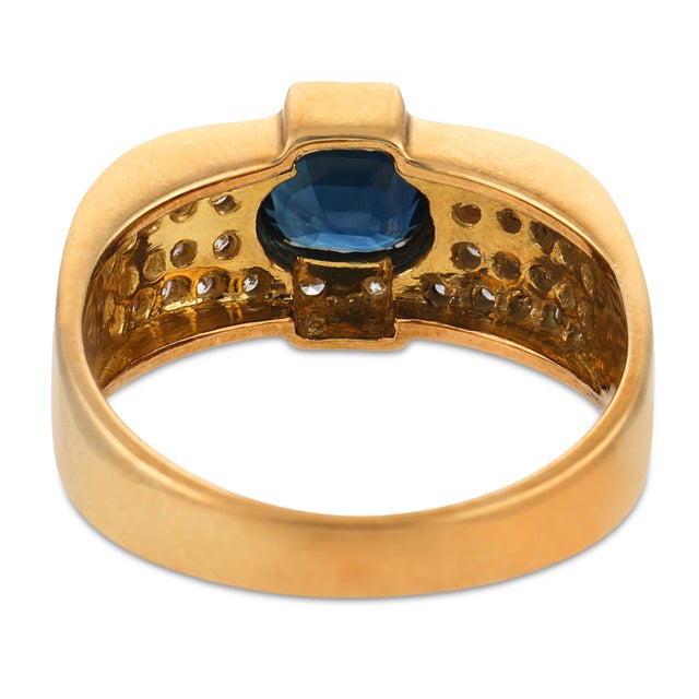 Vintage Sapphire Diamond 18k Yellow Gold Ring, Size 6 For Sale In Los Angeles - Image 6 of 6