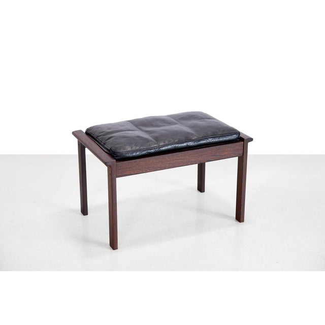 Vintage Ottoman in Wenge Wood with Black Leather Cushion, 1960 For Sale - Image 4 of 6
