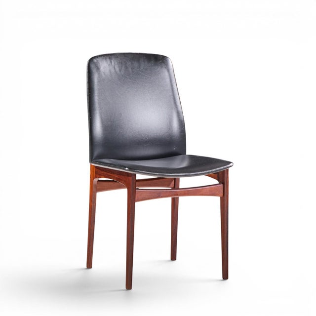 Johannes Andersen Johannes Andersen Style Mid Century Danish Rosewood Dining Chairs - Set of 8 For Sale - Image 4 of 10