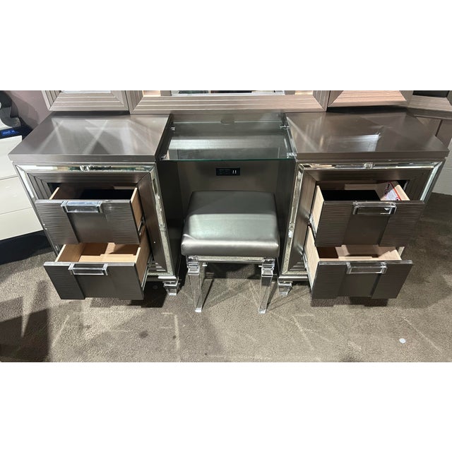 Wood Home Elegance "Tamsin" Vanity With Stool For Sale - Image 7 of 12