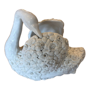 Fiori Blanco Swan Vase/Centerpiece