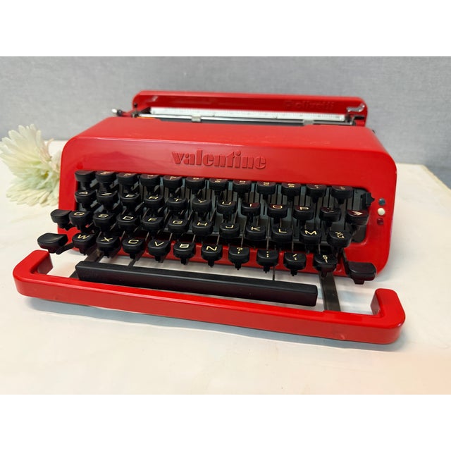 Ettore Sottsass Vintage Olivetti Valentine Typewriter by Ettore Sottsass, Italy, 1970s For Sale - Image 4 of 18