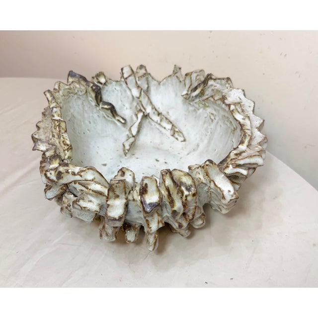 1980s Large Contemporary Koike Shoko Japanese Studio Art Brutalist Pottery Bowl Vase For Sale - Image 12 of 18