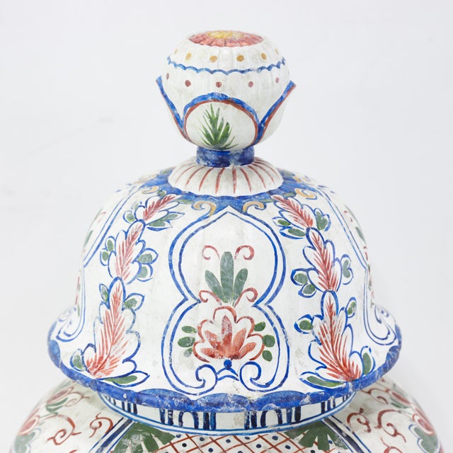 White Vintage Dutch Delft Polychrome Lidded Ginger Jar in Floral Pattern For Sale - Image 8 of 17