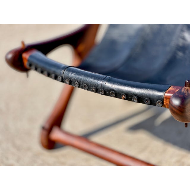Mid-Century Modern Mid Century Mexico Attributed 1960s Don Shoemaker Designed and Produced Rosewood and Black Leather Lounge Chair For Sale - Image 3 of 5