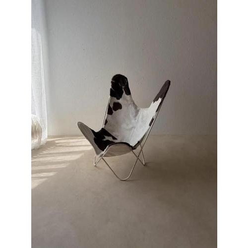 Vintage Cowhide Leather Butterfly Chair, 1970s For Sale - Image 11 of 12