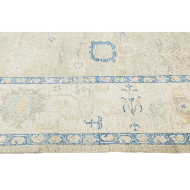Serene Modern Oushak Style Hand-Knotted Wool Area Rug – Sky Blue & Champagne For Sale - Image 9 of 11