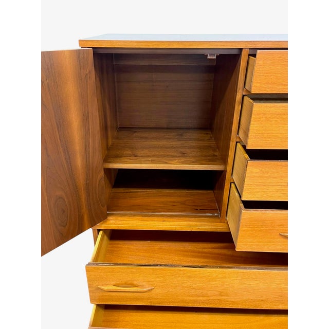 Vintage Mid Century Modern Gentleman's Chest Highboy Dresser With Cabinet and Sculpted Pulls. For Sale - Image 11 of 12