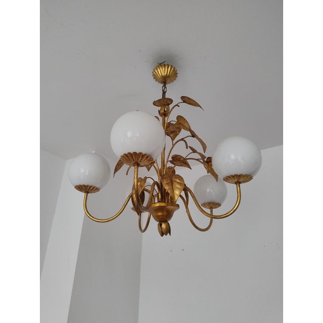 Metal Italian Hollywood Regency Chandelier by Hans Högl, 1960s For Sale - Image 7 of 11