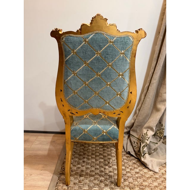 1930s French Louis XV Revival Giltwood Chair With Custom Embroidered Upholstery For Sale - Image 4 of 9