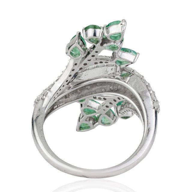 Metal Art Nouveau Inspired Natural Emerald & Diamond Cocktail Ring for Women, Size 7 For Sale - Image 7 of 14