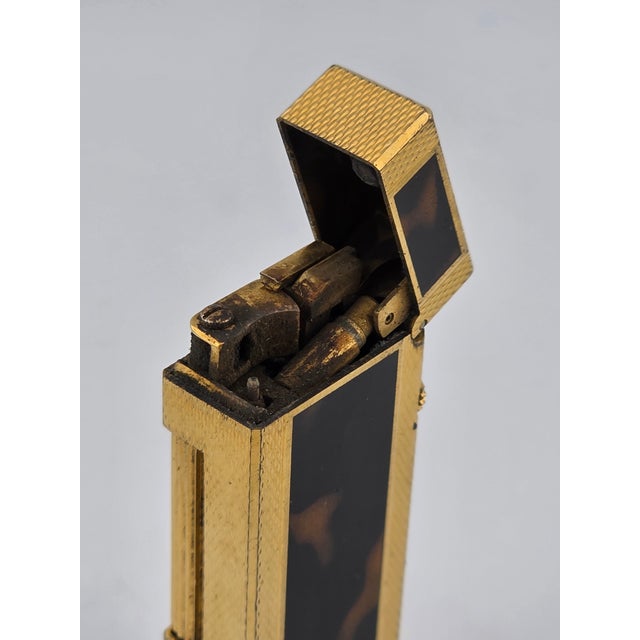 Rare Vintage Dunhill Square Lacquer Marble Roller Gas Lighter Gold Brown Swiss Made. For Sale - Image 12 of 14