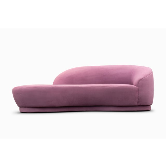 Here is a fabulous vintage "Cloud" sofa attributed to Vladimir Kagan for Directional, circa 1990s. This large biomorphic...