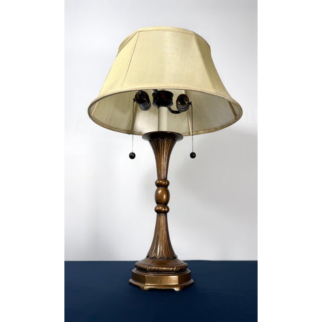 1970s Neoclassical Stiffel American Bronze Column Lamp - Dual Light Pull Chain For Sale In Houston - Image 6 of 12