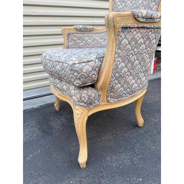 Ethan Allen French Provincial Accent Chair – Designer Style, Priced to Sell For Sale In Los Angeles - Image 6 of 8