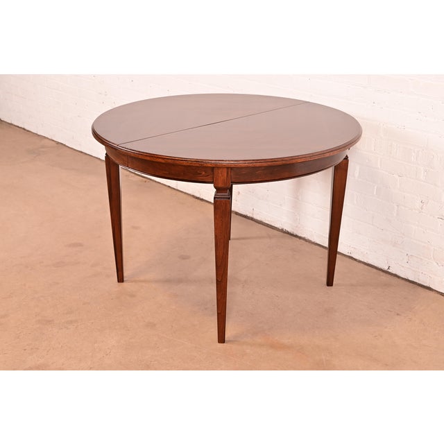 Brown Henredon Style French Regency Louis XVI Walnut Extension Dining Table, Newly Refinished For Sale - Image 8 of 14