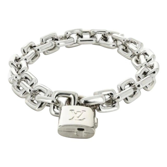 Louis Vuitton Locket Chain Vintage Link Bracelet in 18 Karat White Gold, 87 Gm For Sale