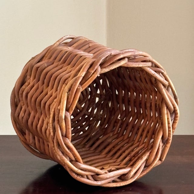 Late 20th Century Late-20th Century Natural Wicker Planter Basket For Sale - Image 5 of 15