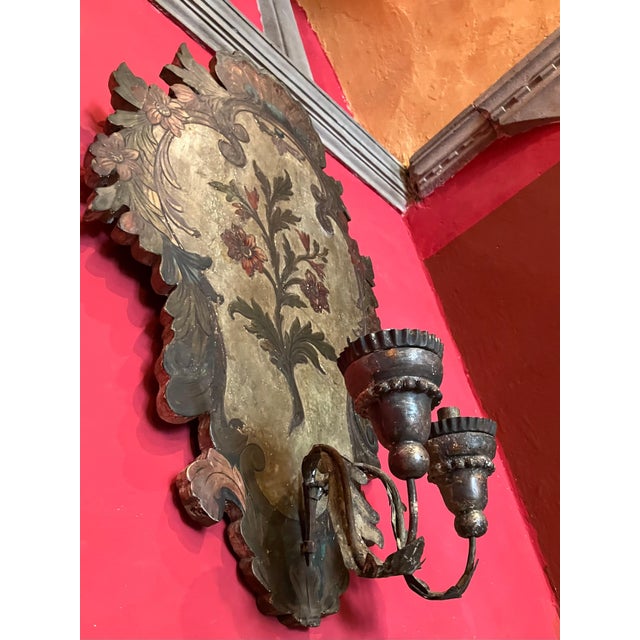 18th Century 18th Century Venetian Polychrome and Mecca Lacquered Wooden Wall Sconces, Set of 2 For Sale - Image 5 of 15