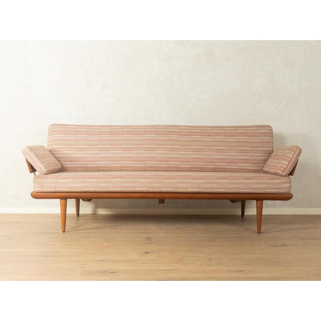 Minerva Sofa, Peter Hvidt, France & Daverkosen Quality features: – accomplished design: perfect proportions and visible...