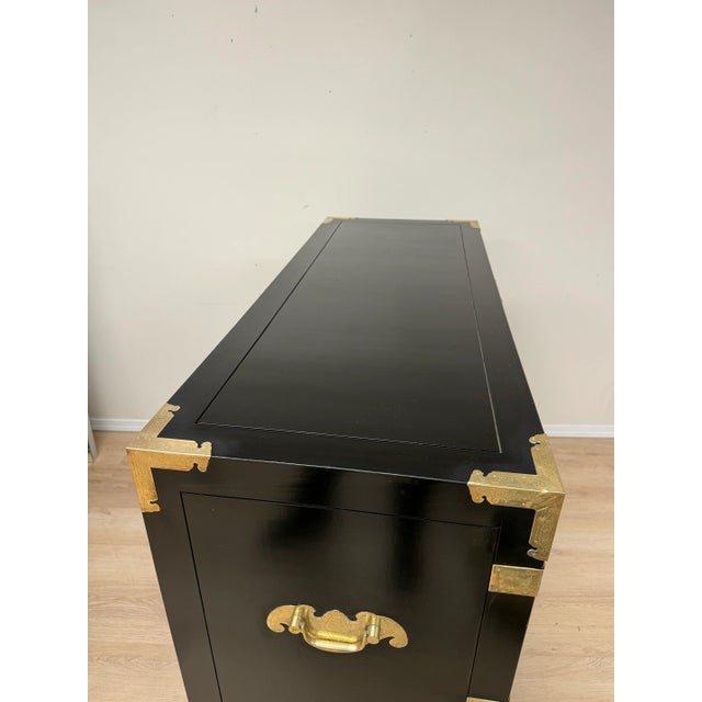 Mid-Century Japanese Isho-Tansu Chest in Black Lacquer With Gilt Brass Hardware – Kiri Wood For Sale In Seattle - Image 6 of 10