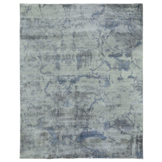Revin Gray Hand loom Bamboo/Silk Area Rug - 10'x14' For Sale