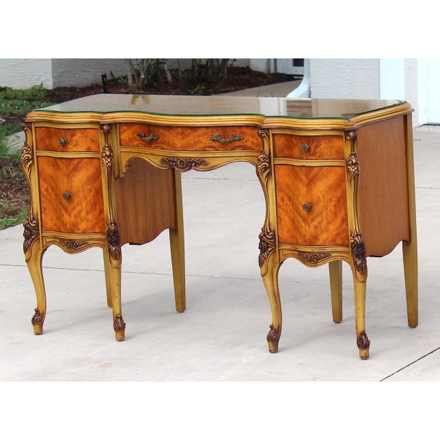 1940s Magnificent Vintage French Provincial Louis XV Rococo Satinwood & Burl Wood Vanity For Sale - Image 5 of 14