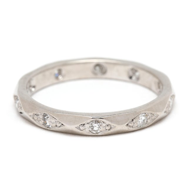 Modern 0.15ctw Diamond Faceted Band, Platinum, Ring Size 5, Stackable For Sale - Image 3 of 6