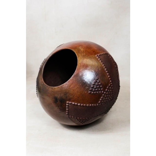 Zulu Pot in Clay For Sale - Image 4 of 5