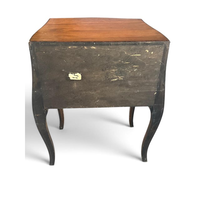 1920s Early 20th Century Louis XV Style Figured Wood Serpentine Two-Drawer Chest For Sale - Image 5 of 8