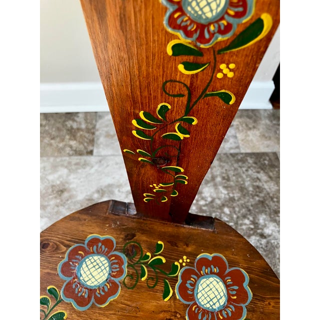Vintage European Folk Art Hand-Painted Pine Stabelle Chair With Heart Cutout For Sale In Milwaukee - Image 6 of 18