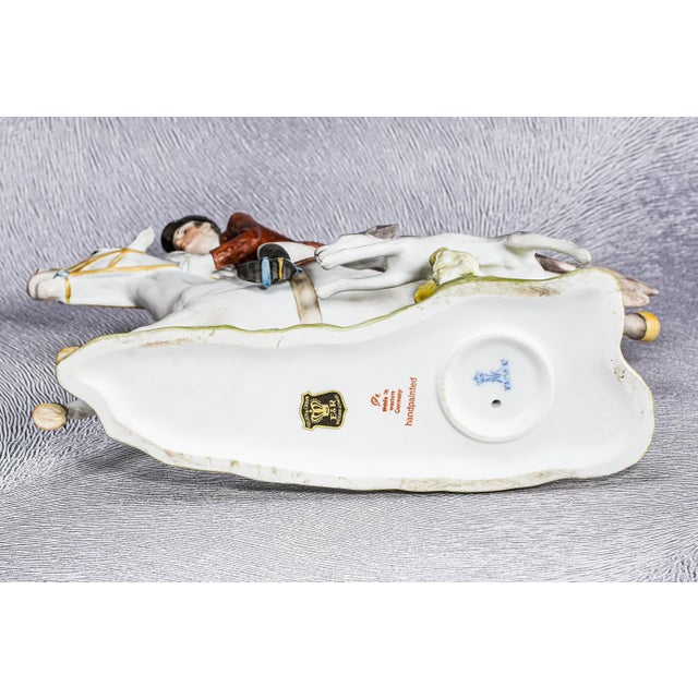 Hand Painted Vintage German Porcelain Horse Fox Hunting Dog Statue Sculpture For Sale - Image 17 of 18