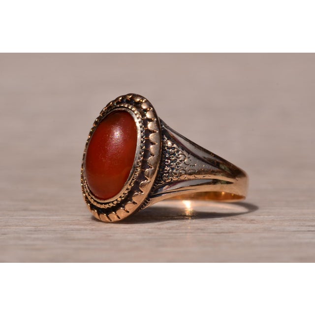 1900 - 1909 The Benson: Antique Carnelian Ring in Yellow Gold For Sale - Image 5 of 11