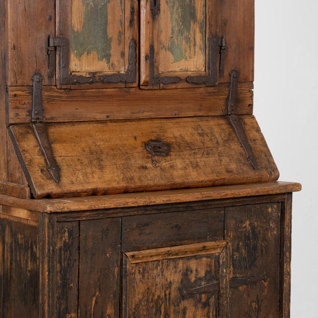 19th-Century Hungarian Rustic Pine Cabinet Cupboard For Sale - Image 9 of 14